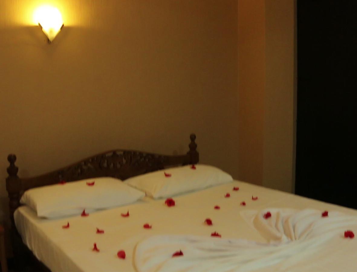 Ratnapura Rest House Hotel Екстериор снимка